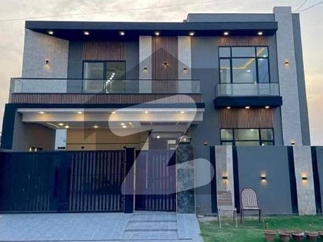 10 Marla Brand New Luxury House For Rent In Sector E Block Bahria Town Lahore