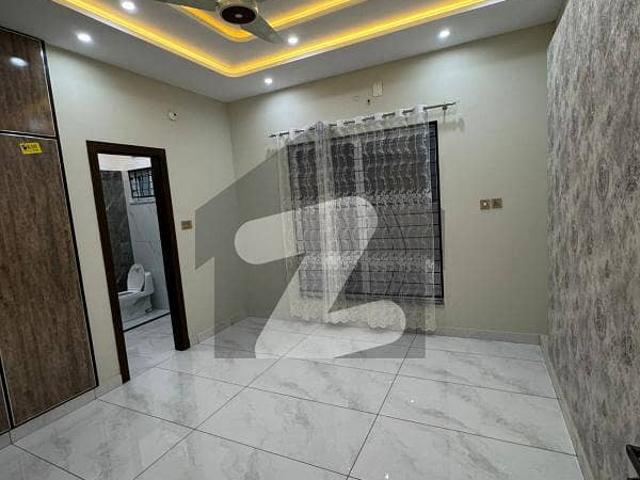 10 marla brand new luxury house for sale near to park