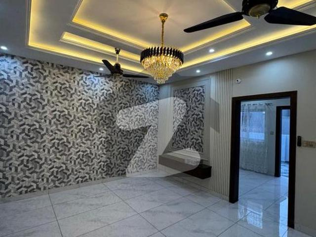 10 marla brand new luxury house for sale near to park wapda city block k