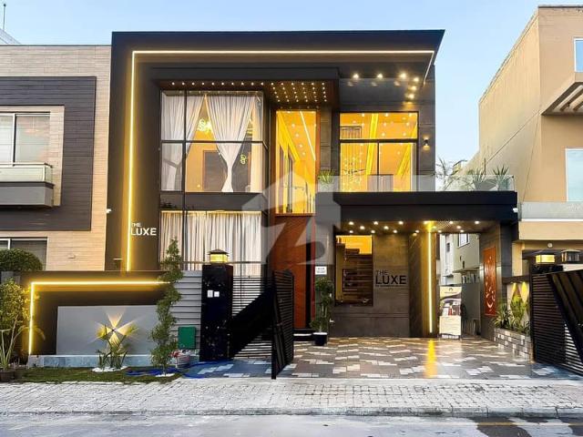 10 marla brand new luxury house for sale at bahria town lahore