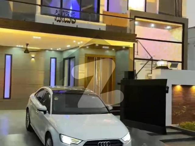 10 Marla Brand New Luxury House For Sale In A Extension Block Prime Location