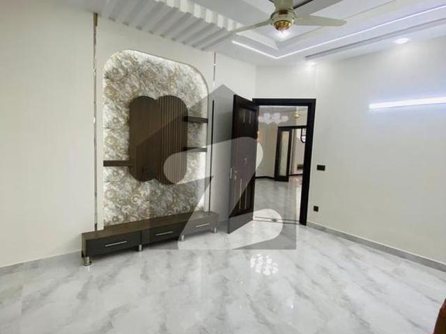 10 Marla Brand New Luxury House For Sale In Lda Avenue One Modern House With Very Low Price LDA Avenue Block M
