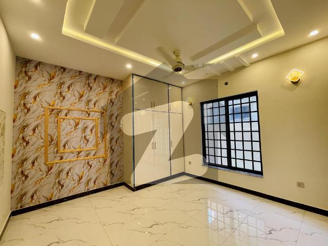 10 Marla Brand New Luxury House for Sale, Prime Location, Affordable Price LDA Avenue Block J