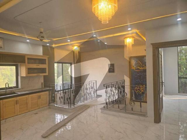 10 marla brand new luxury house for sale