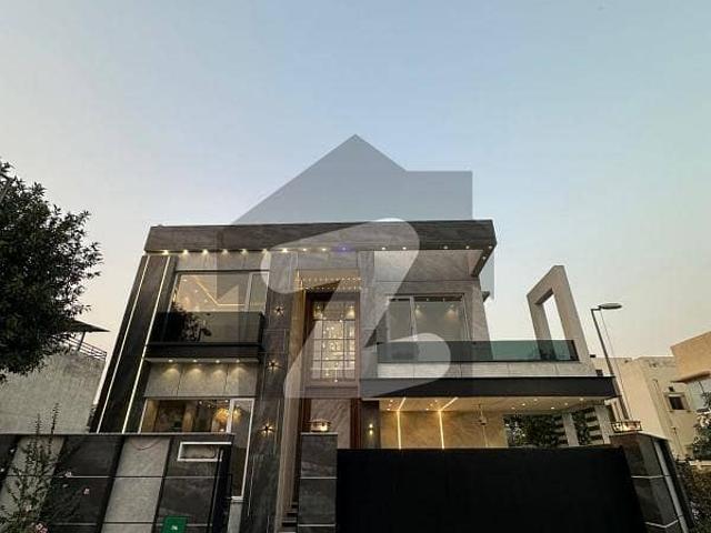10 Marla Brand New Luxury House For Sale