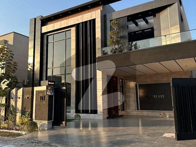 10 Marla Brand New Luxury House For Sale
