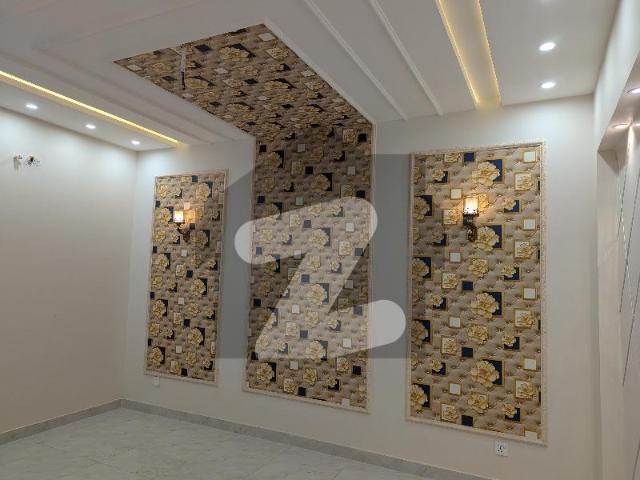 10 MARLA Brand New Luxury Ultra Modern Style Stylish House For Sale In Iqbal Town Lahore. Allama Iqbal Town