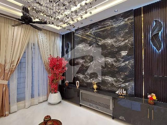10 Marla Brand New Luxury Upper Portion For Rent In Overseas B Block, Bahria Town Lahore