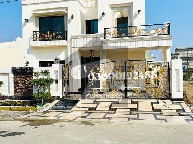 10 Marla Brand New Modern Elevation House For Sale Very Pretty Location in Central Park Lahore