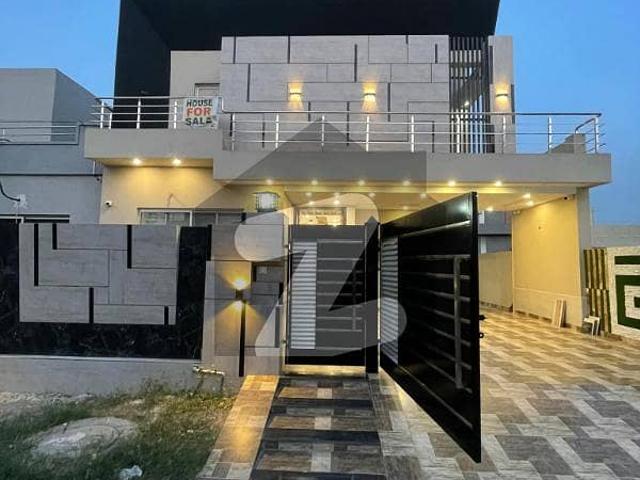 10 Marla Brand New Modern Elevation House For Sale, Very Reasonable Price In Central Park Housing Scheme Lahore
