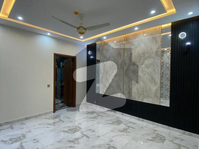 10 Marla Brand New Modern House DHA 11 Rahbar Phase 1