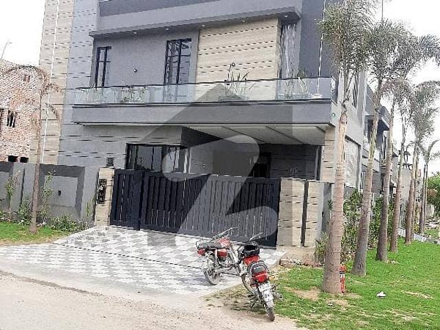 10 Marla Brand New Modern House For Sale Formanites Housing Scheme