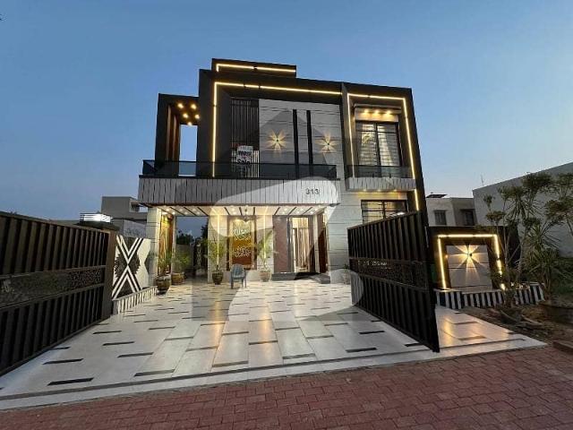 10 Marla Brand New Modern House For sale