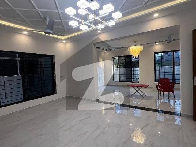 10 Marla Brand New Solid Constructed House For Sale with front open