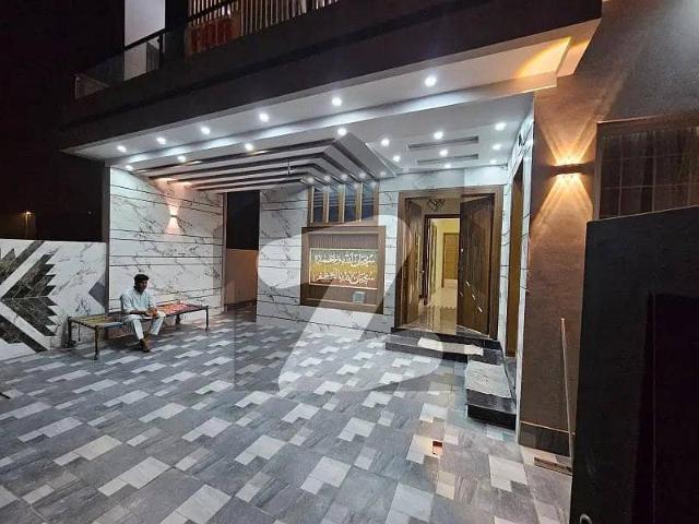 10 Marla Brand New Upper Portion Available For Rent