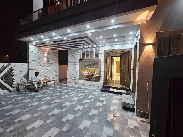10 Marla Brand New Upper Portion Available For Rent