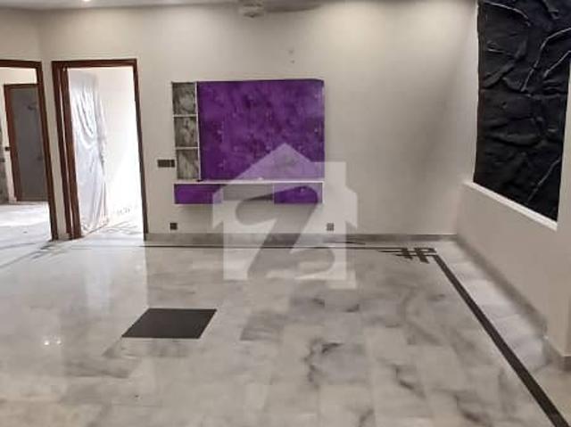 10 Marla Brand New Upper Portion Available For Rent Ideal Location