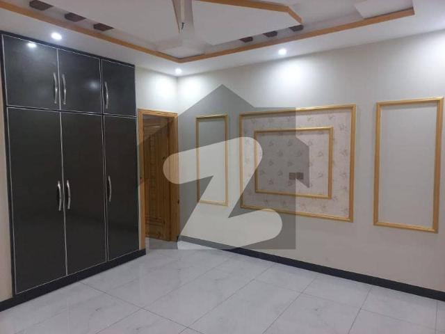 10 Marla Brand New Upper Portion in LDA Avenue 1 For Rent