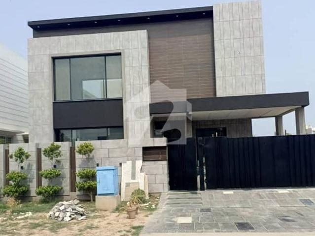 10 Marla Bungalow For Sale In DHA Phase 8 Lahore House Prime Location