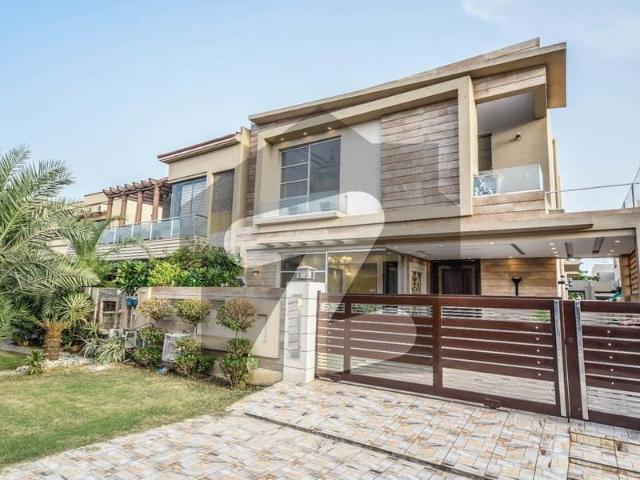 10 marla bungalow is available in the best block of dha phase 4 lahore | 4 bedrooms
