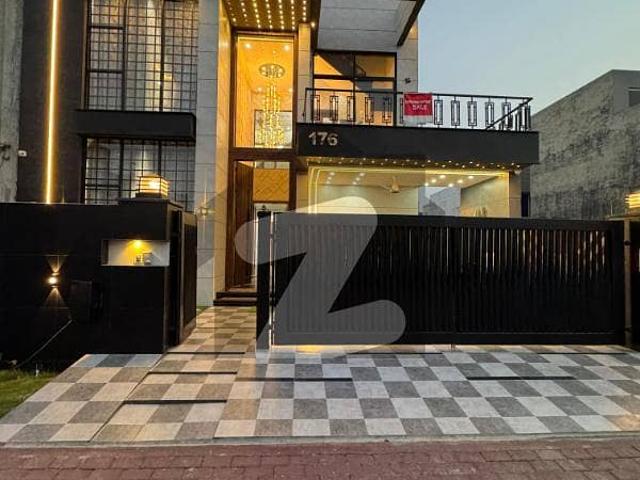 10 Marla CENTRAL BLOCK Brand New Luxury House for Sale in Bahria Orchard Lahore 5 Bed | Double Kitchen | Prime Location
