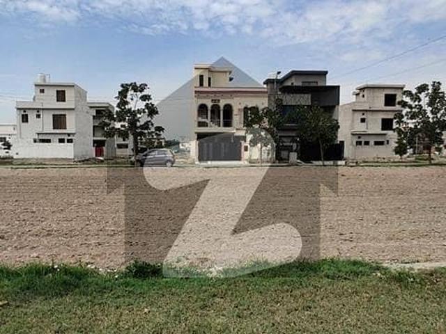 10 Marla Commercial Plot For Sale Civic Centre Prime Location