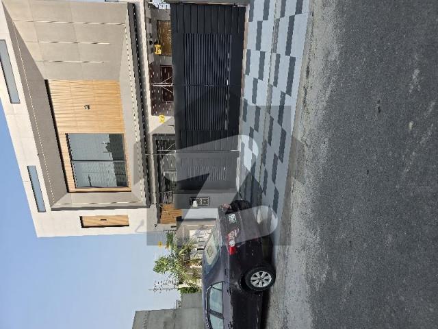 10 Marla Corner Double Storey Ultra Modern Luxury House Is Available For Rent Central Park Housing Scheme