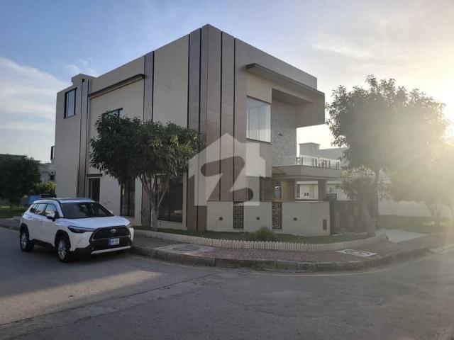 10 Marla Corner Elegant Brand New House for Sale| Prime Location| Bahria Town