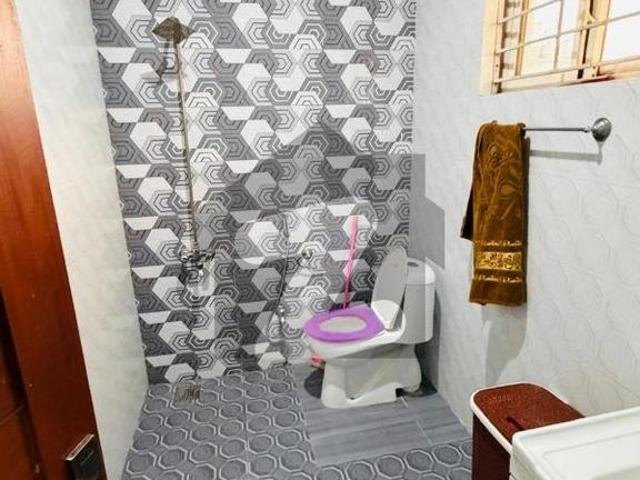 10 marla corner house and 10 marla plot for sale in multi f 17 islamabad all facility available cda pproved sector mpchs f 17