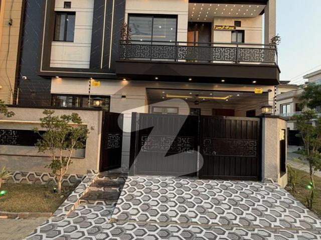 10 Marla Corner House For sale In Rs. 29000 Only Central Park Housing Scheme