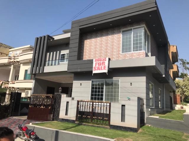 10 Marla Corner Luxurious House For Sale Rawalpindi Bahria town ID 73266