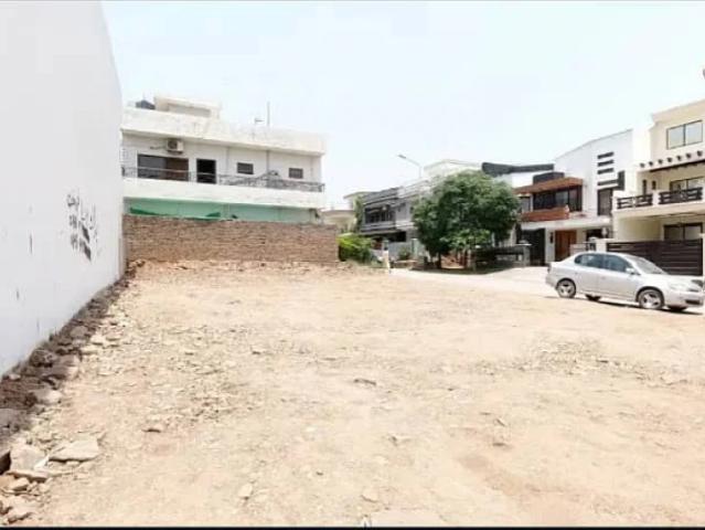 10 Marla corner Spacious Residential Plot Available In G 13 4 For sale Islamabad G 13 ID 83363