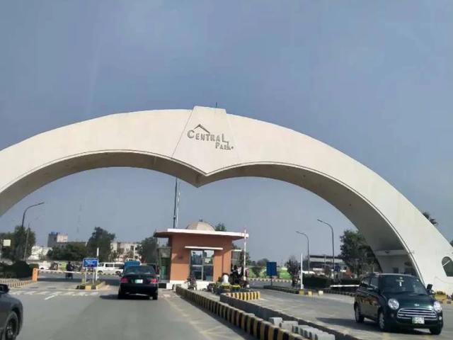 10 Marla corner plot in Central Park Lahore Central Park Housing Scheme ID 58003