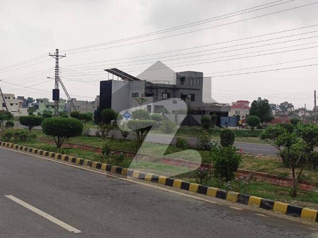 10 Marla corner Prime Location Residential Plot For Sale In AWT Phase 2 Lahore, Block D