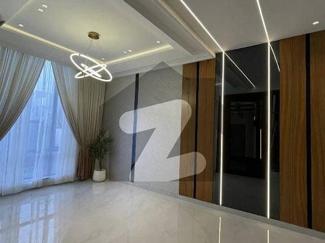 10 Marla Designer Upper Portion Available For Rent
