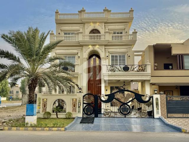 10 Marla Designer Build House For Sale