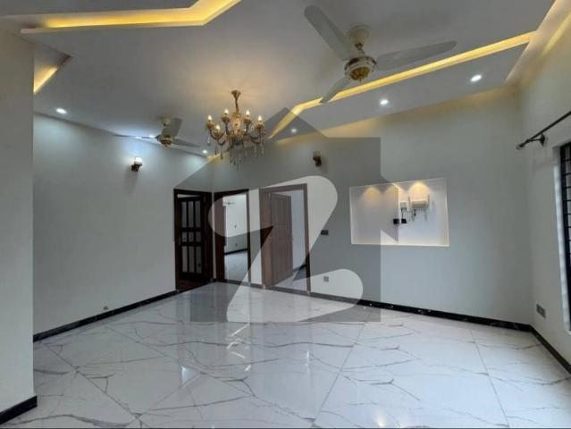 10 Marla Designer House Available For Sale DHA Defence Phase 5