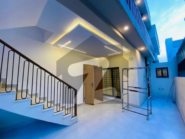 10 Marla Designer House for Sale Bahria Town Phase 8, Rawalpindi Bahria Town Phase 8