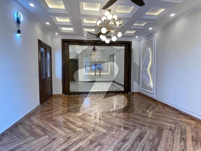 10 Marla Designer House For Sale In Bani Gala