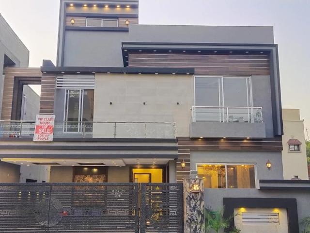 10 Marla Designer House fro Sale in Bahria Town Lahore Bahria Town ID 69837