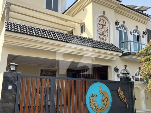 10 Marla Desinger Brand New House Available For Sale On Main Boulevard Of Gulberg Islamabad