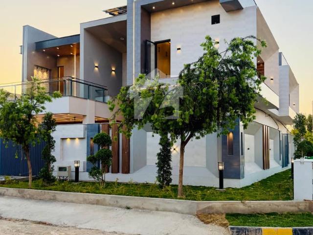 10 Marla Double Height Modern House For Sale 1 Kanal Corner Double Height Double Unit Modern House For Sale Multi Gardens B 17 Prime Corner Location | Double Unit | Double Height Lobby | Modern Luxury Design