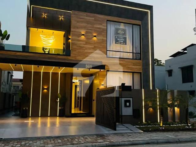 10 Marla Double Highted Architect Designer House For Sale Hot Location