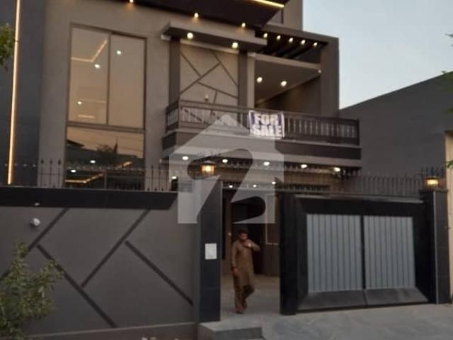 10 Marla Double Storey New House For Sale In Model Town Multan