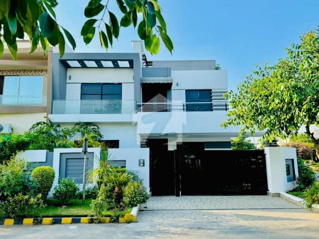 10 marla double storey house available for sale, in citi housing gujranwala on prime location