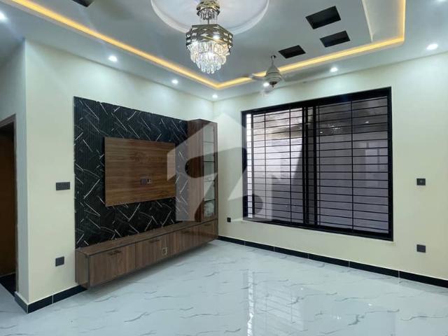 10 Marla Double Storey House for Sale in Bani Gala