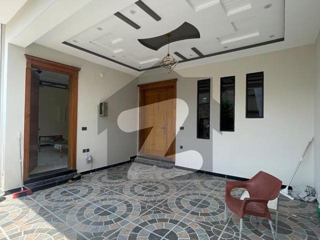 10 Marla Double Storey House for Sale in Bani Gala