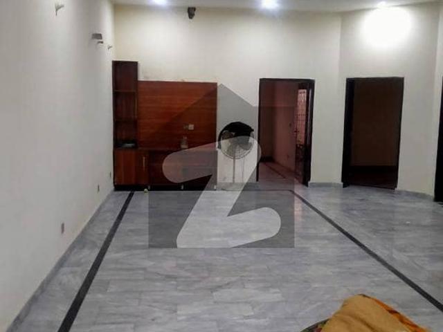10 Marla Double Storey Well Maintained House For Sale In The Heart Of Johar Town