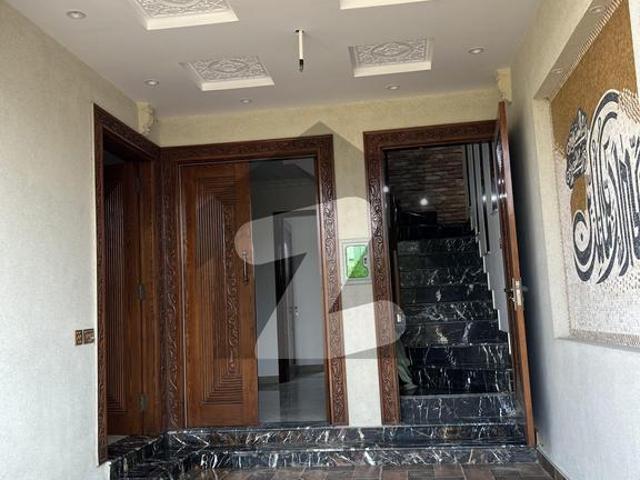 10 Marla Double Storey Central Park Housing Scheme