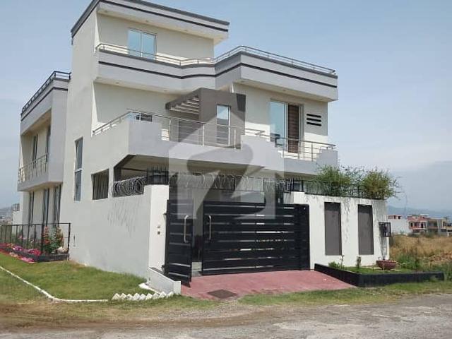 10 Marla Double Unit House. Available For Sale In AWT Block D 18 Islamabad